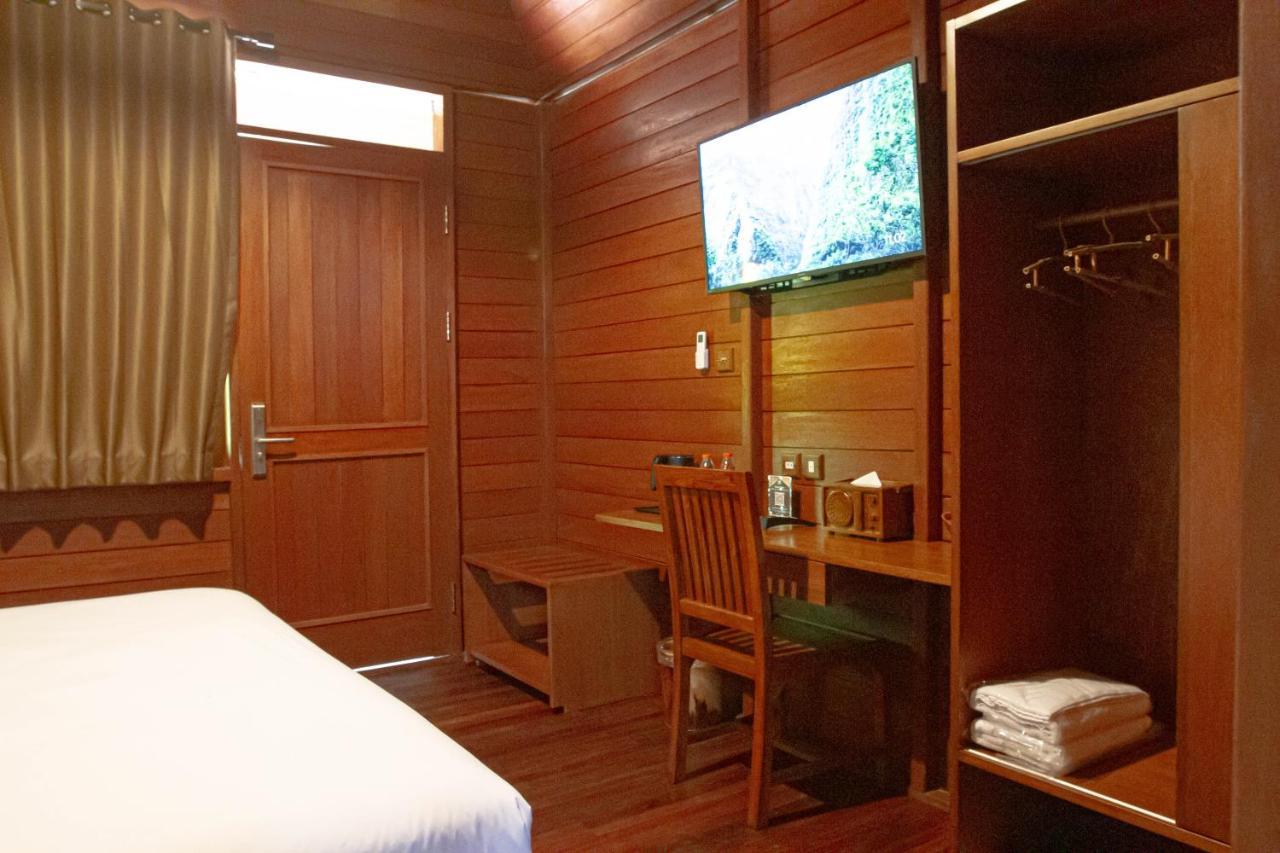 Point Of View Hotel & Resort Majalengka Ngoại thất bức ảnh
