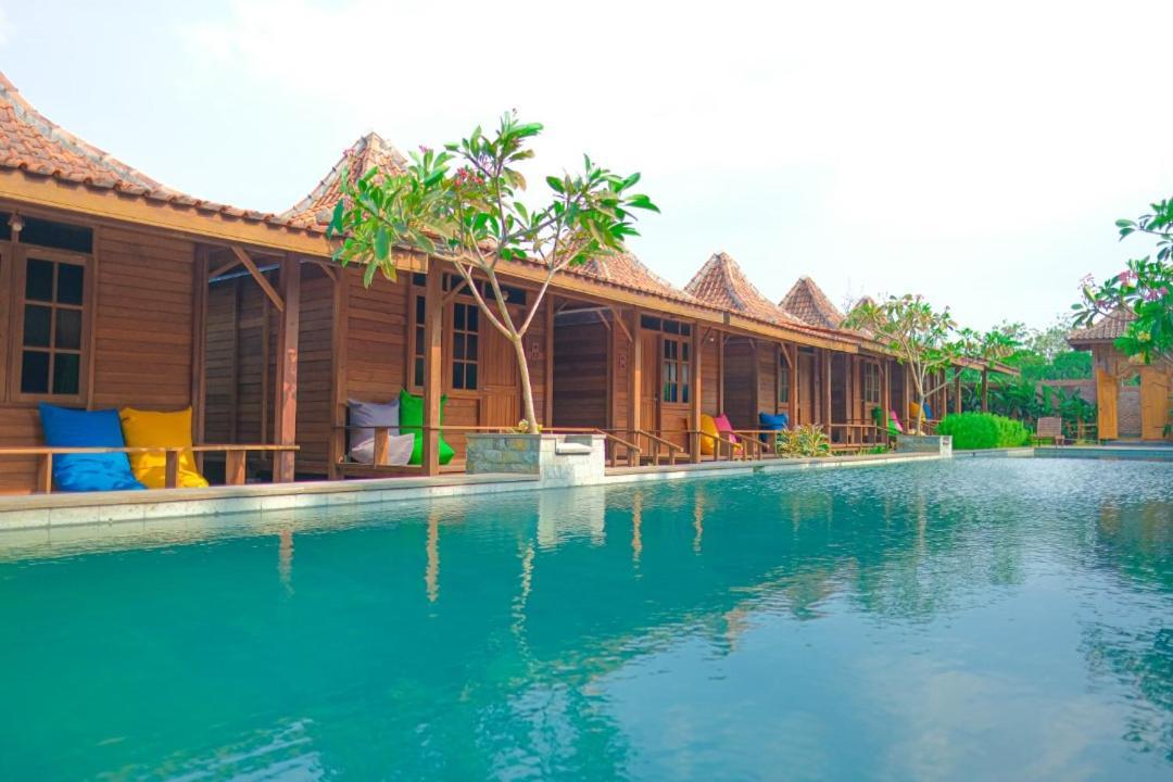 Point Of View Hotel & Resort Majalengka Ngoại thất bức ảnh